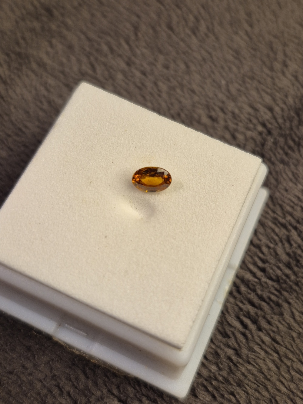 Whisky zircon .5ct oval 6x4mm